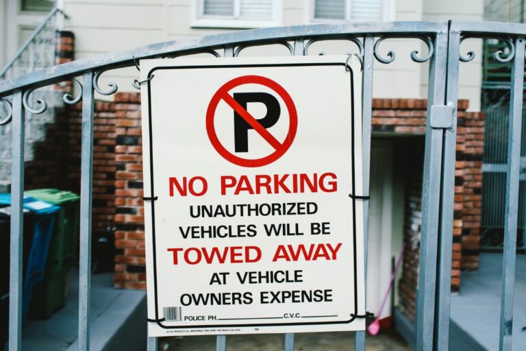 Consejos para prevenir infracciones por aparcamiento en EE. UU.